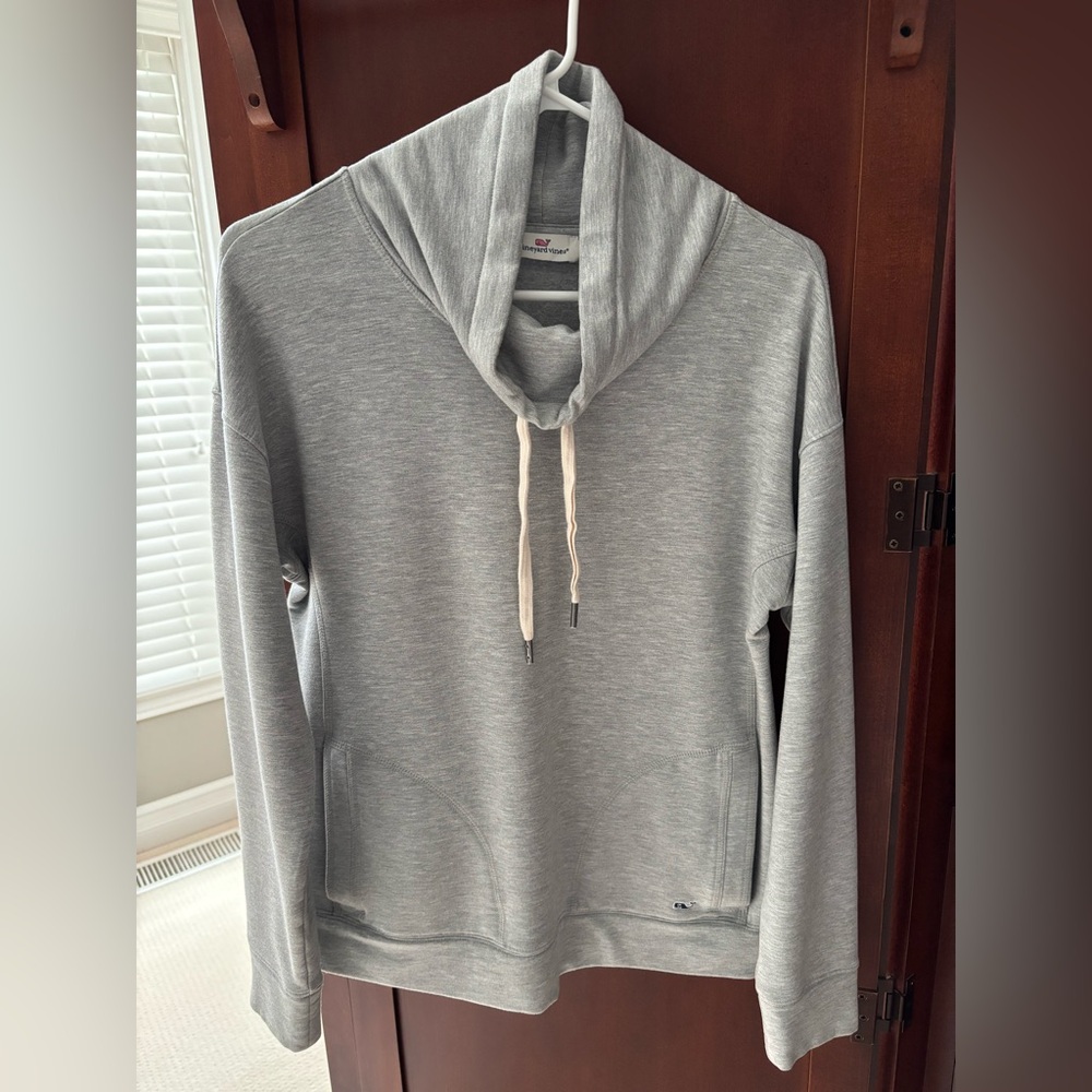 Vineyard Vines Gray Sweatshirt